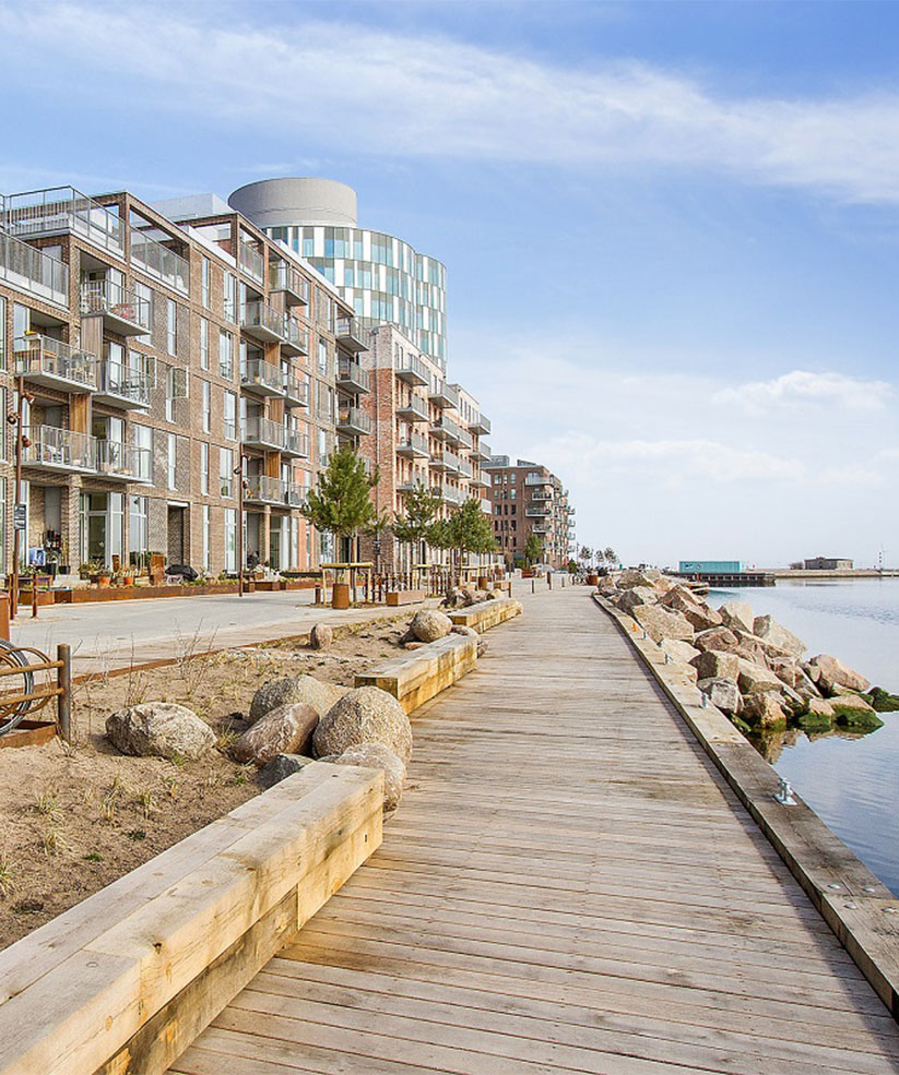 Havenpromenade ved boligejendom fra PKA Ejendomme